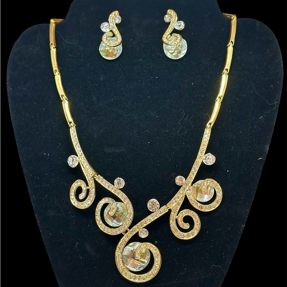 Gorgeous earring and necklace set for bride or black tie gala.